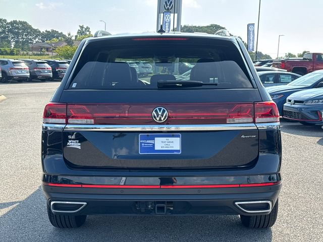 Used 2024 Volkswagen Atlas SE AWD/4WD image 4