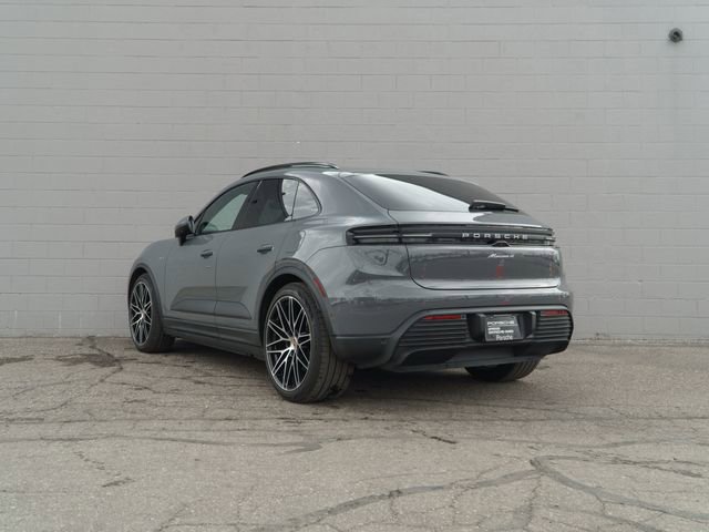 Certified 2025 Porsche Macan 4 Electric image 3