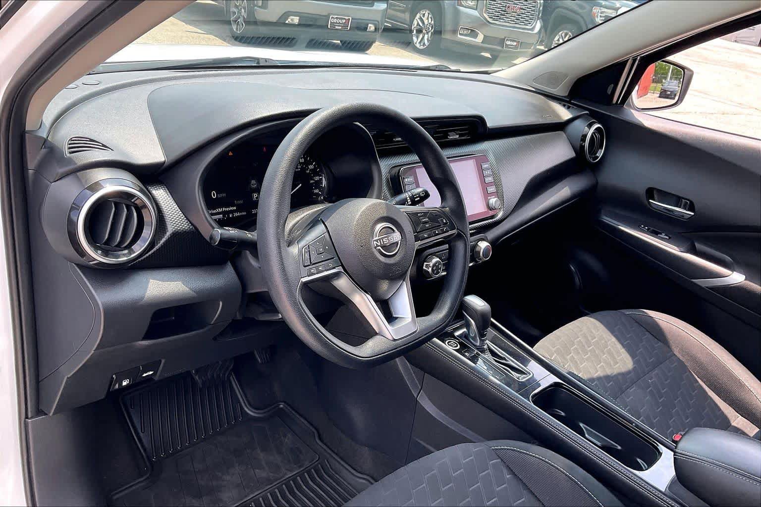 Used 2023 Nissan Kicks SV FWD image 16