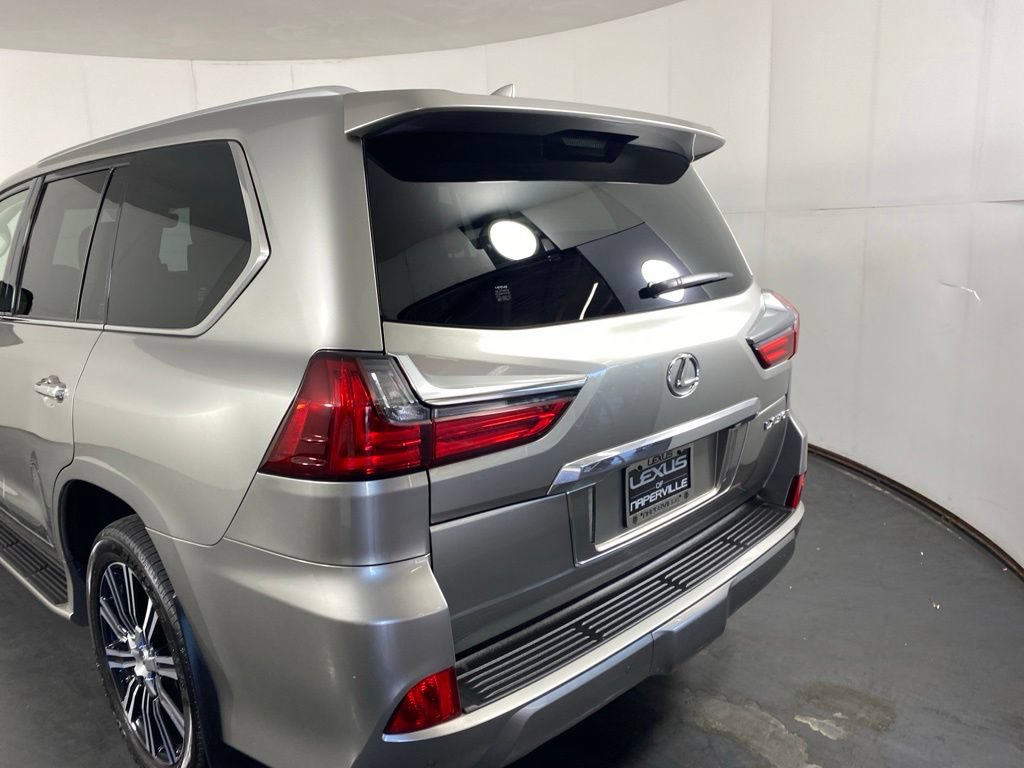 Used 2021 Lexus LX 570 4WD w/ Luxury Package image 10