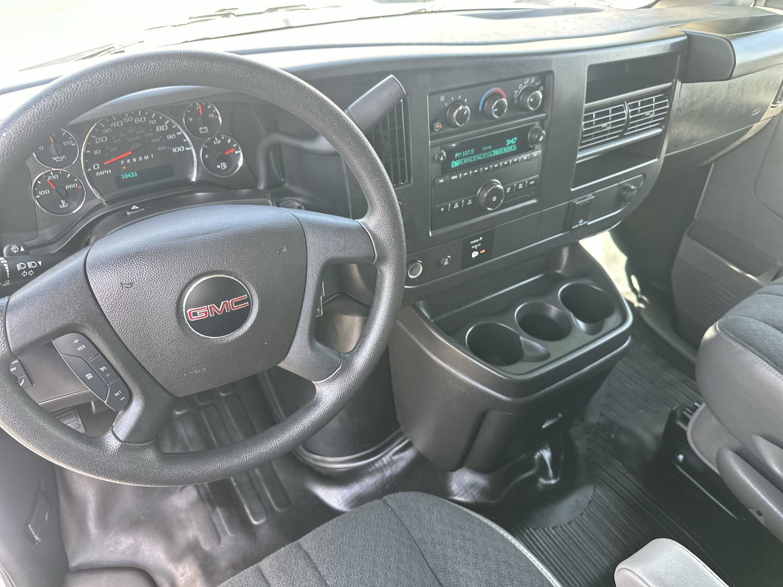 Used 2025 GMC Savana 2500 w/ Driver Convenience Package RWD image 18