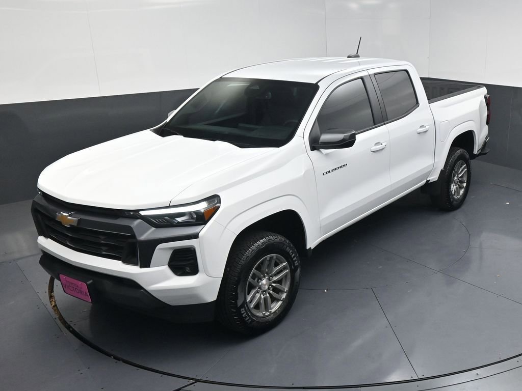 Used 2024 Chevrolet Colorado LT w/ LT Convenience Package III image 12