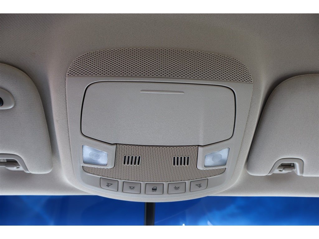 Used 2016 Lincoln MKZ Hybrid w/ Equipment Group 600A Reserve FWD image 35