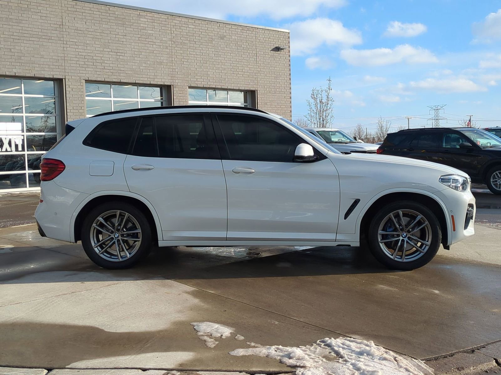 Used 2021 BMW X3 M40i w/ Premium Package image 9
