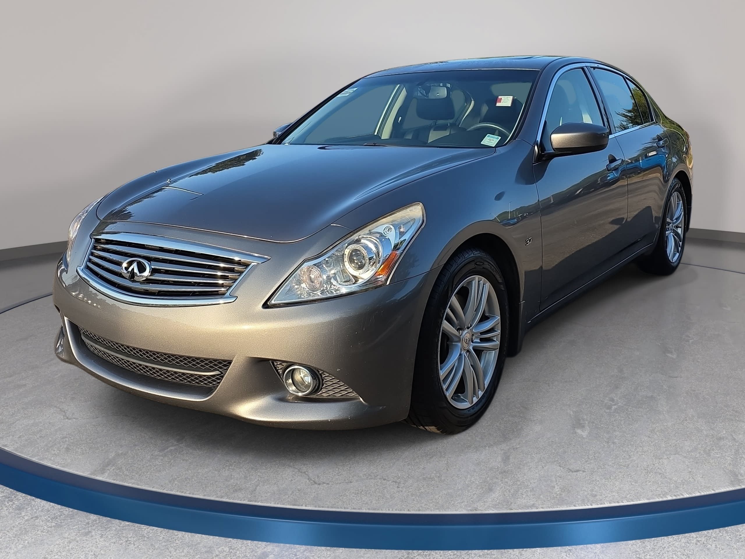 Used 2015 INFINITI Q40 w/ Navigation Package