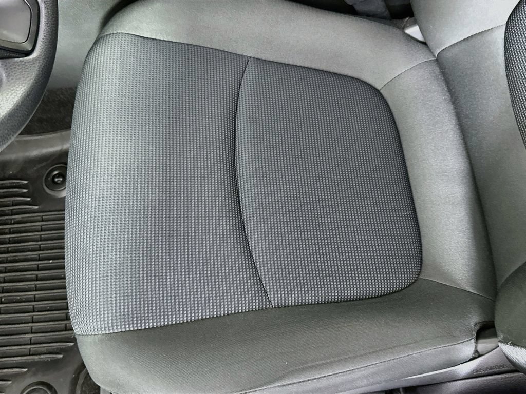 Used 2022 Toyota RAV4 LE AWD/4WD image 20