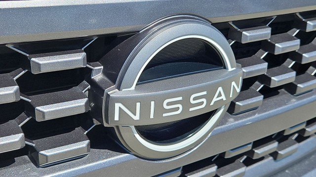 Used 2025 Nissan Frontier SV RWD image 30