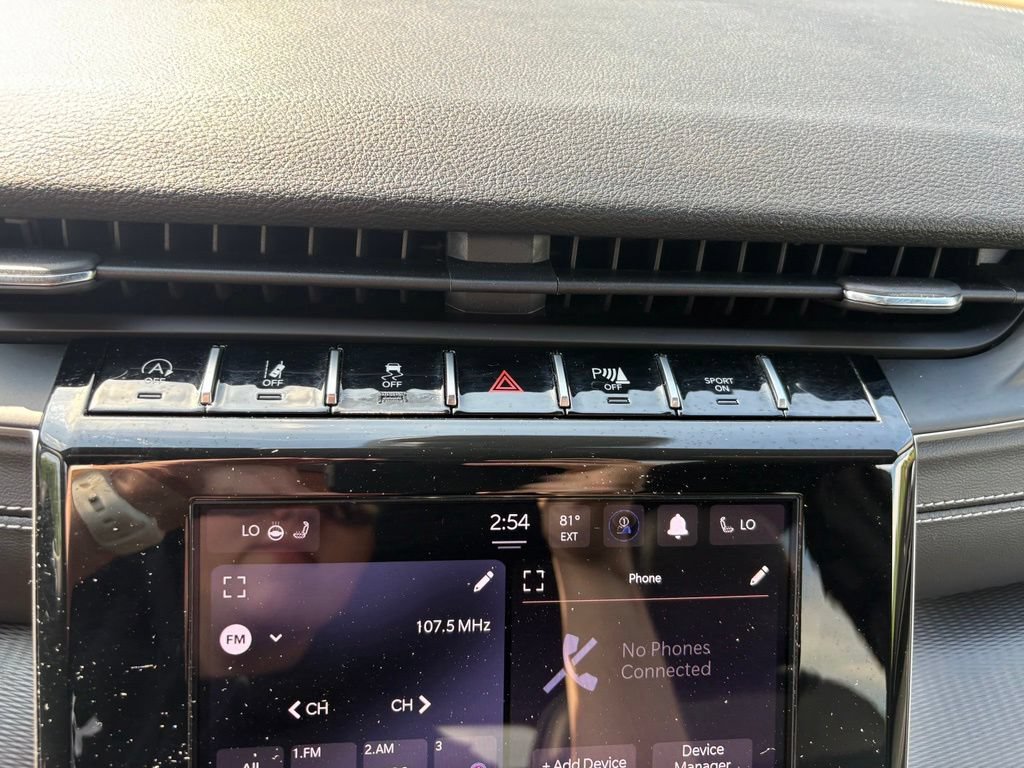 Used 2024 Jeep Grand Cherokee Altitude AWD/4WD image 22