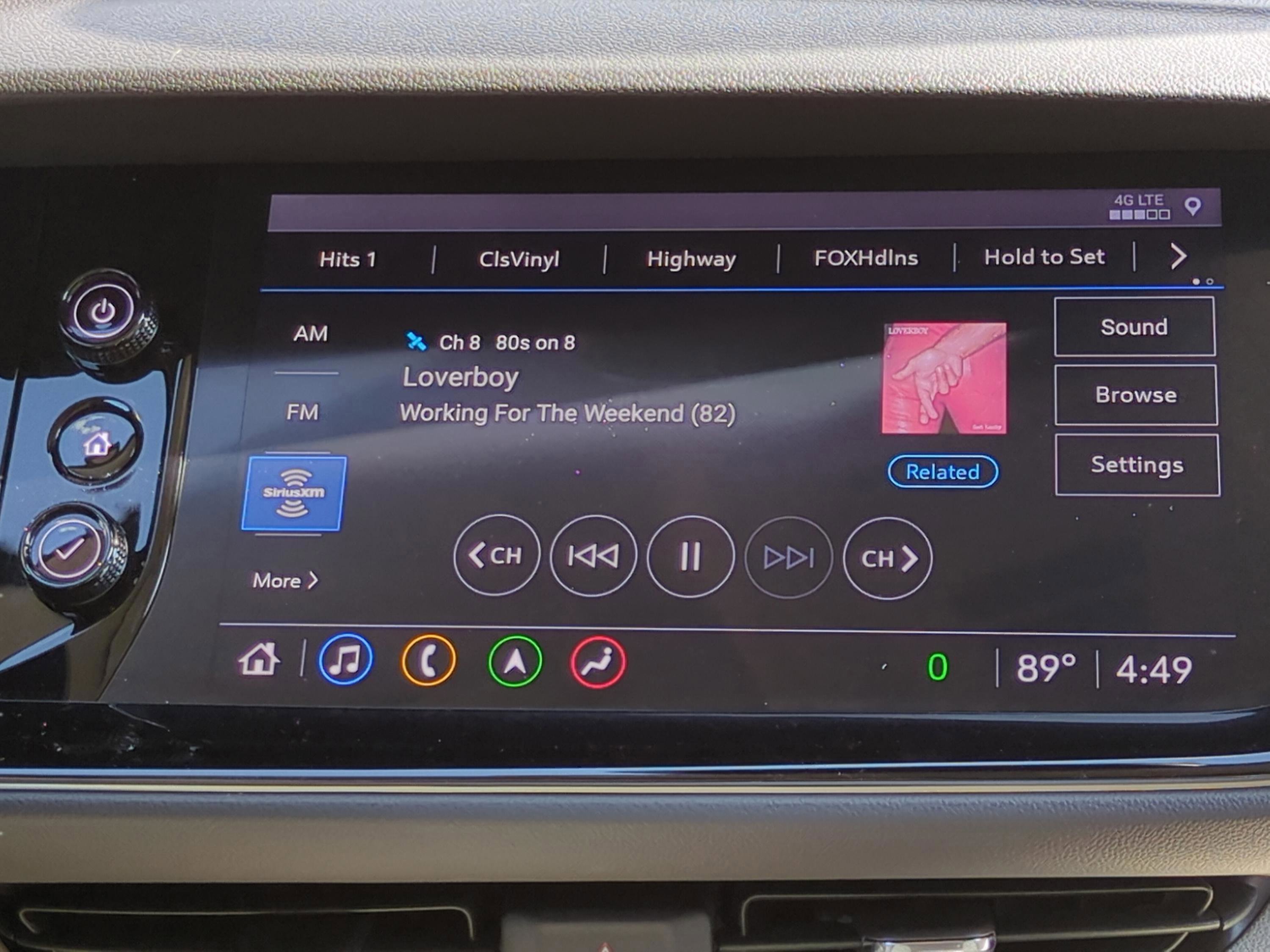 Used 2021 Buick Envision Avenir w/ Technology Package II FWD image 17