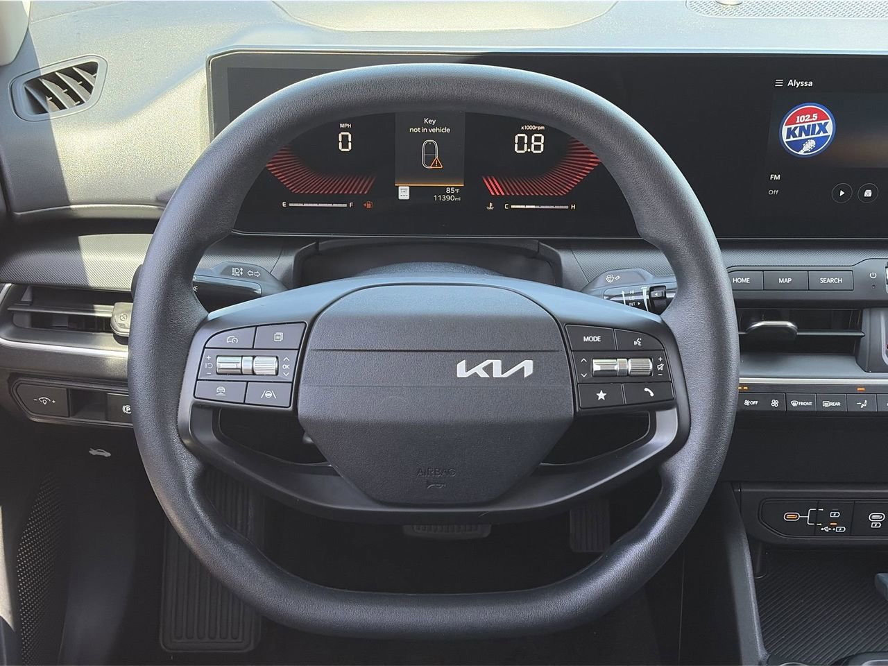 Certified 2025 Kia K4 FWD image 21