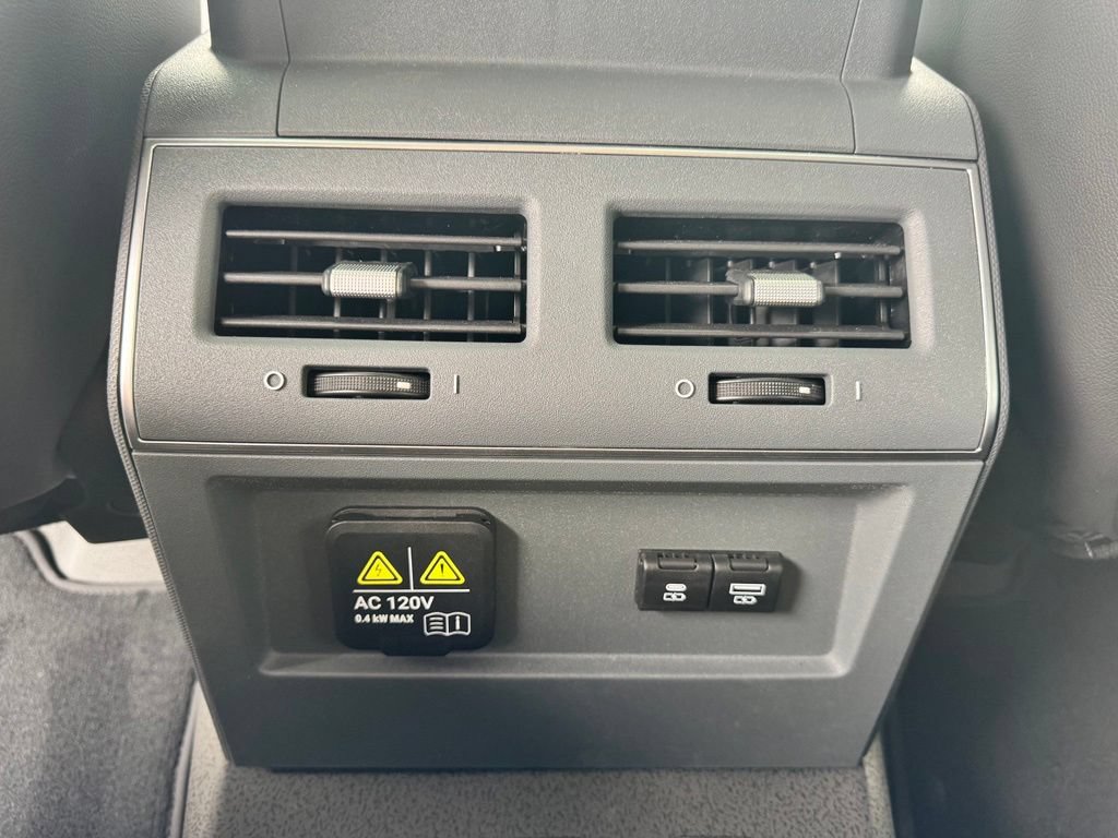 New 2026 INEOS Grenadier Station Wagon AWD/4WD image 18