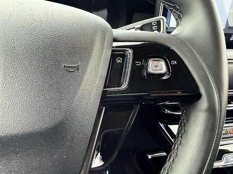 Used 2023 Lincoln Corsair FWD image 33