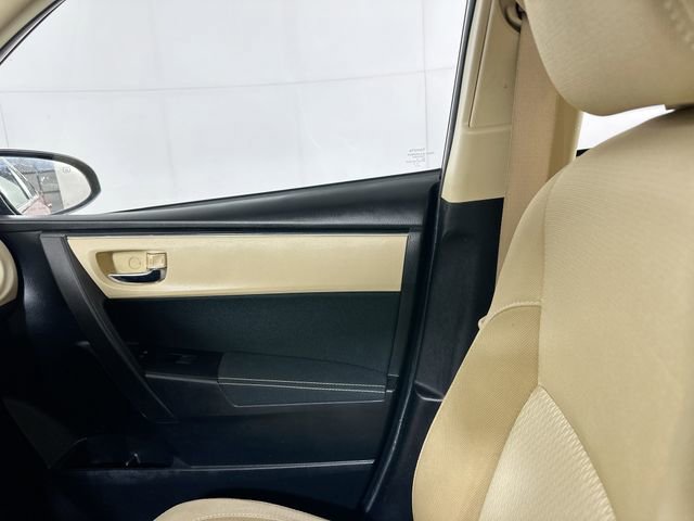 Used 2017 Toyota Corolla LE image 21