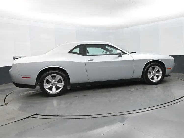 Used 2023 Dodge Challenger SXT RWD image 4