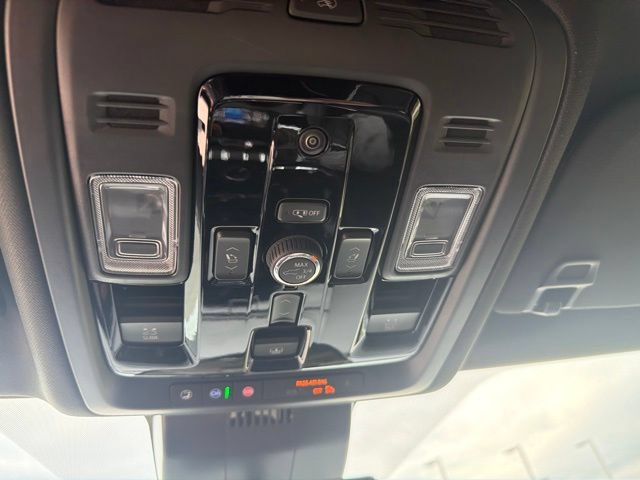 Used 2026 GMC Yukon AT4 Ultimate AWD/4WD image 19