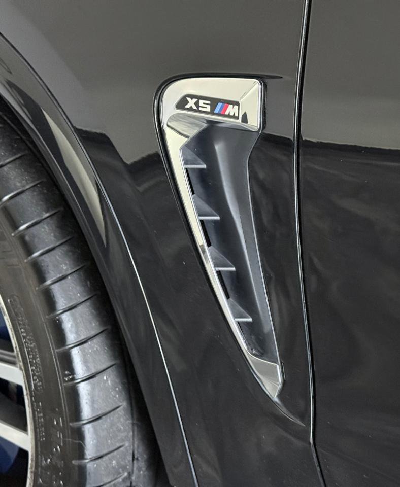 Used 2018 BMW X5 M image 16