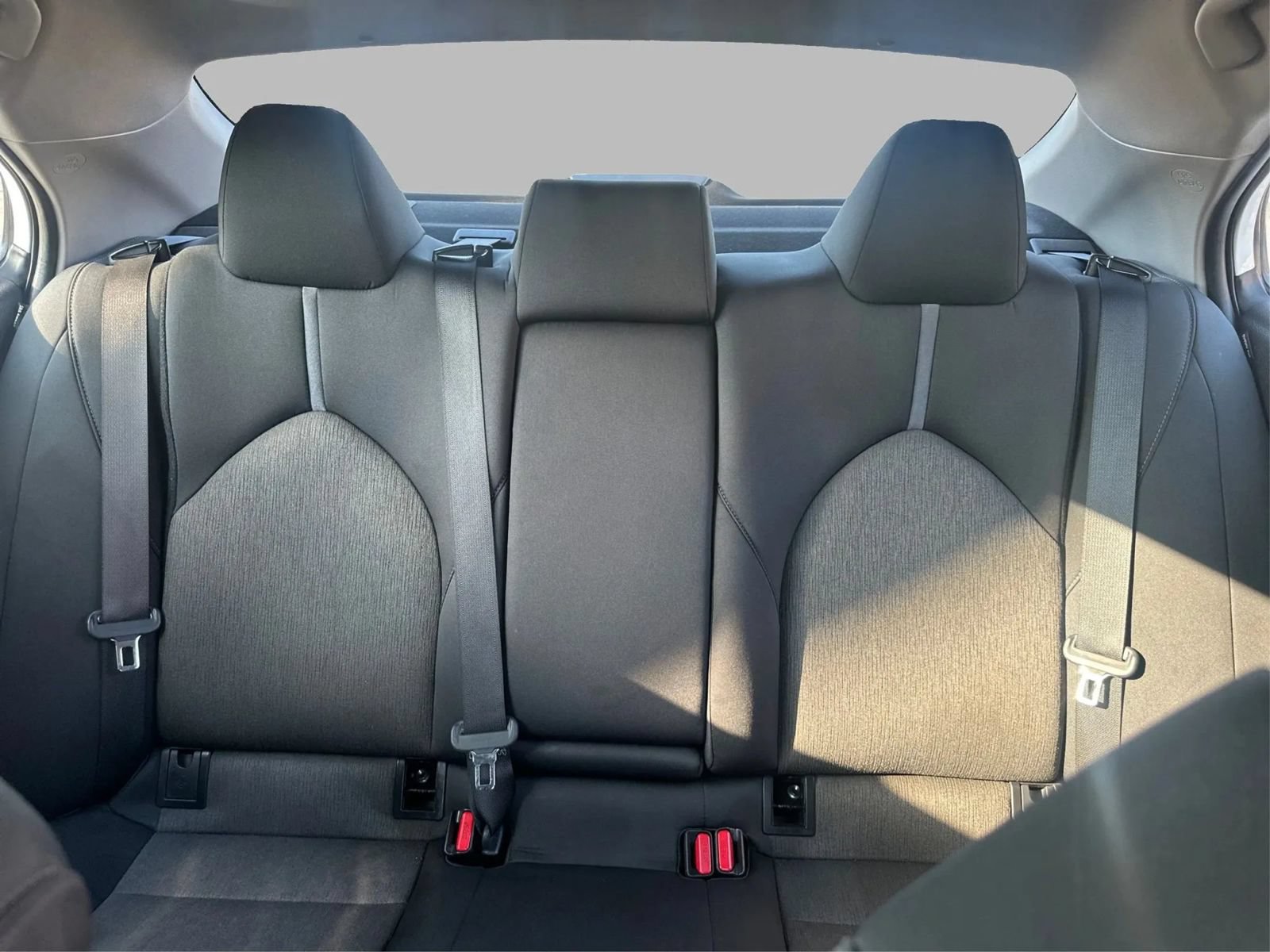 Used 2021 Toyota Camry LE FWD image 15