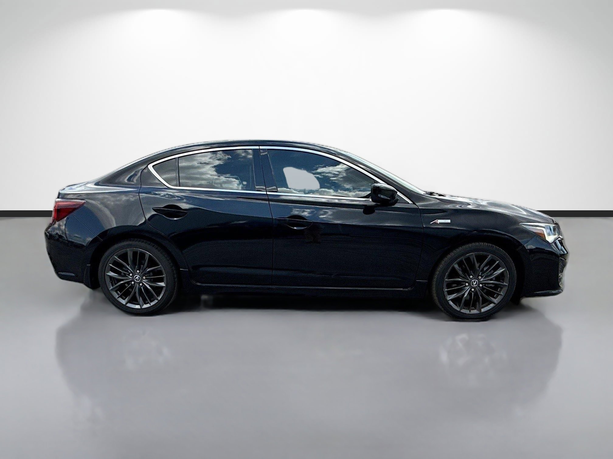 Used 2019 Acura ILX w/ Premium & A-SPEC Package FWD image 2