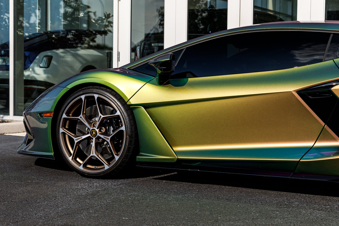 Used 2024 Lamborghini Revuelto AWD/4WD image 27