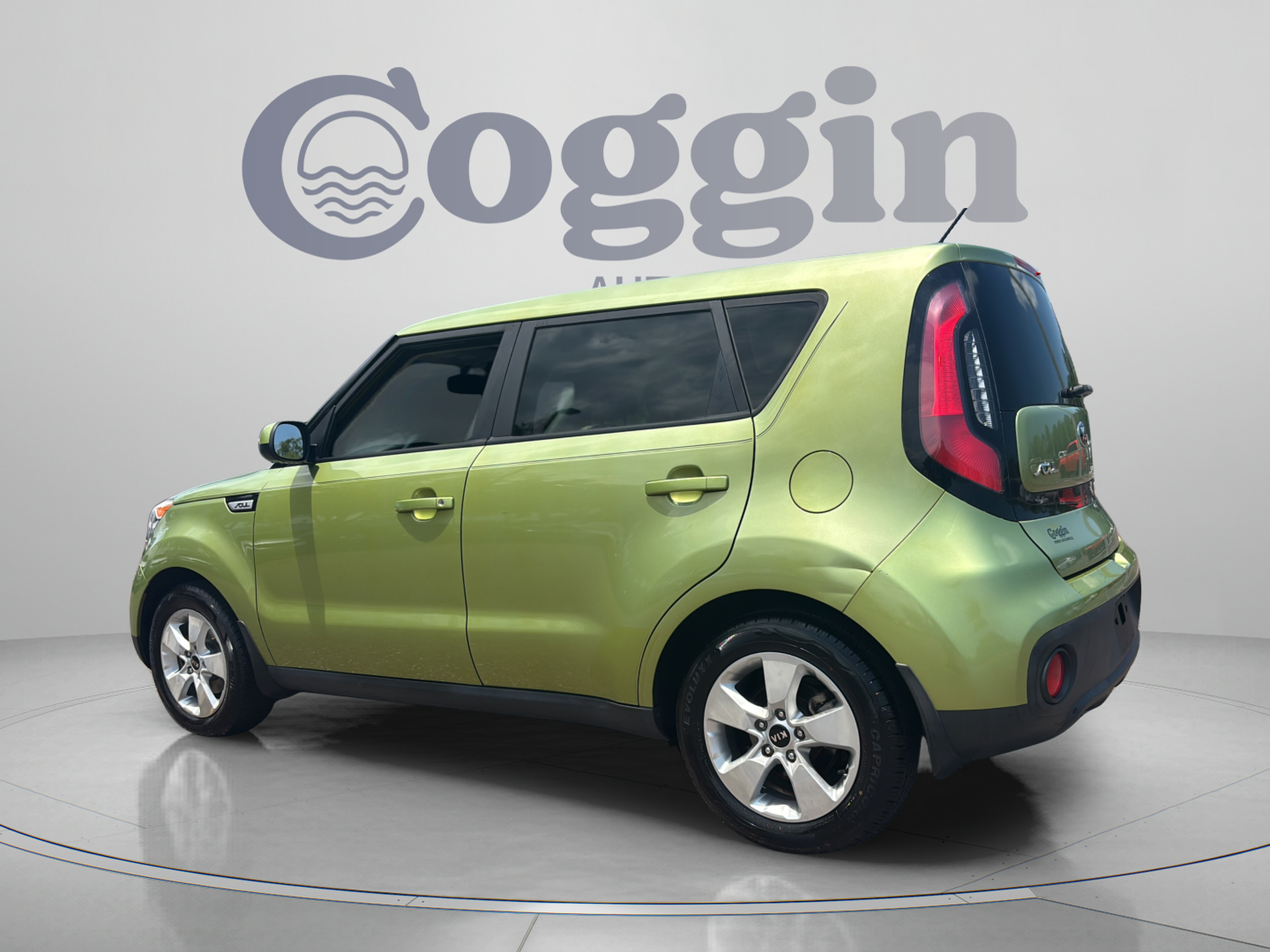 Used 2017 Kia Soul FWD image 3