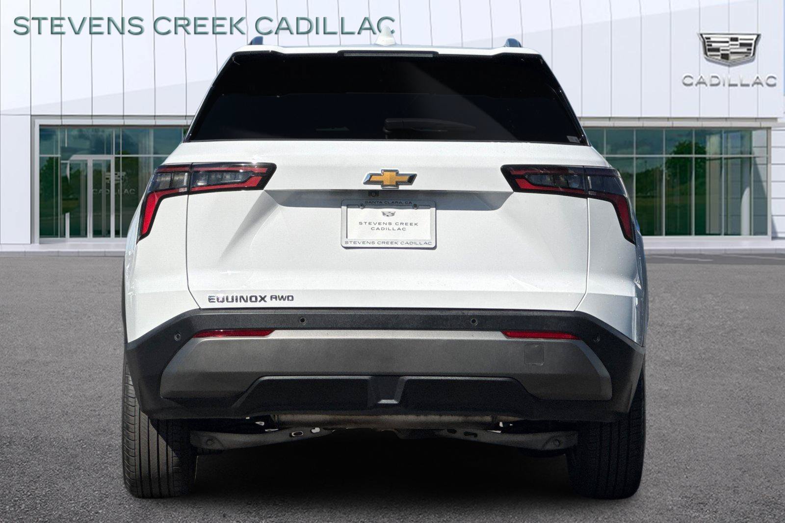 Used 2025 Chevrolet Equinox LT w/ Convenience Package II AWD/4WD image 4