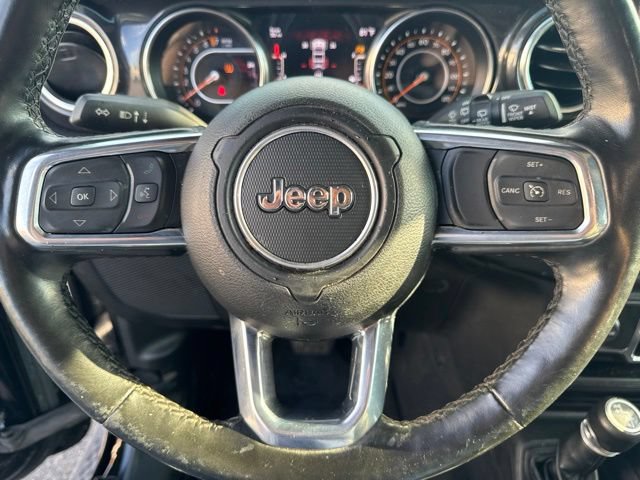 Used 2022 Jeep Wrangler Unlimited Sahara AWD/4WD image 38