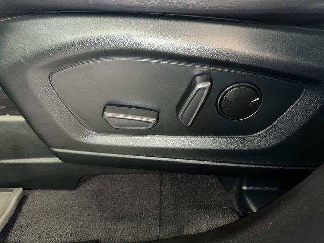 Used 2023 Ford Explorer XLT w/ Equipment Group 202A AWD/4WD image 25
