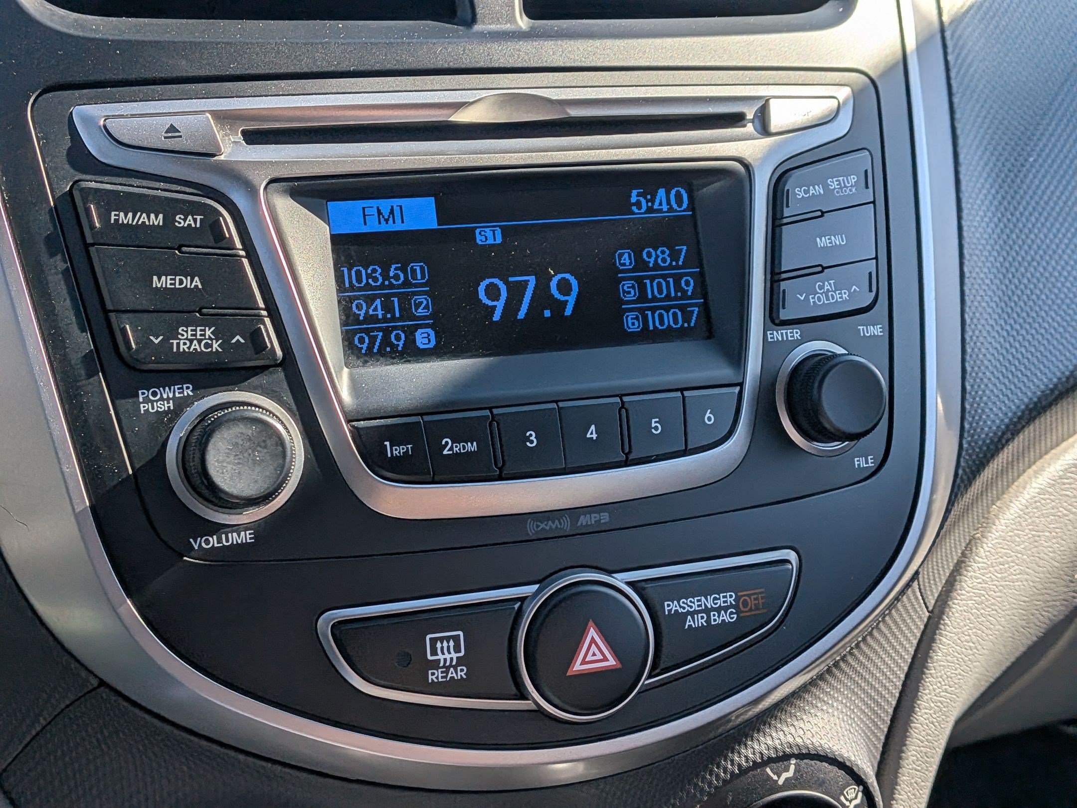 Used 2017 Hyundai Accent SE FWD image 21