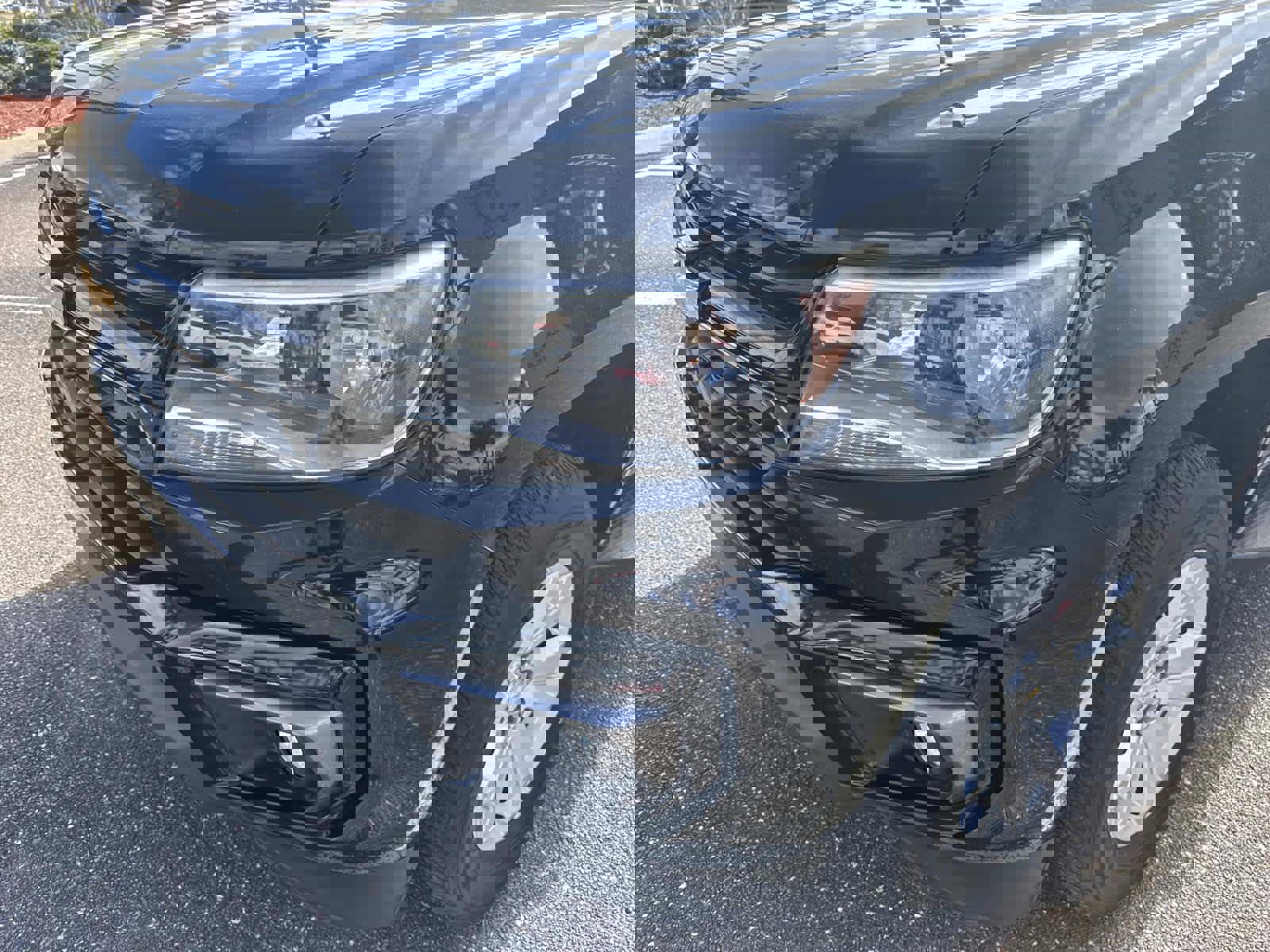 Used 2022 Chevrolet Colorado LT w/ LT Convenience Package image 9