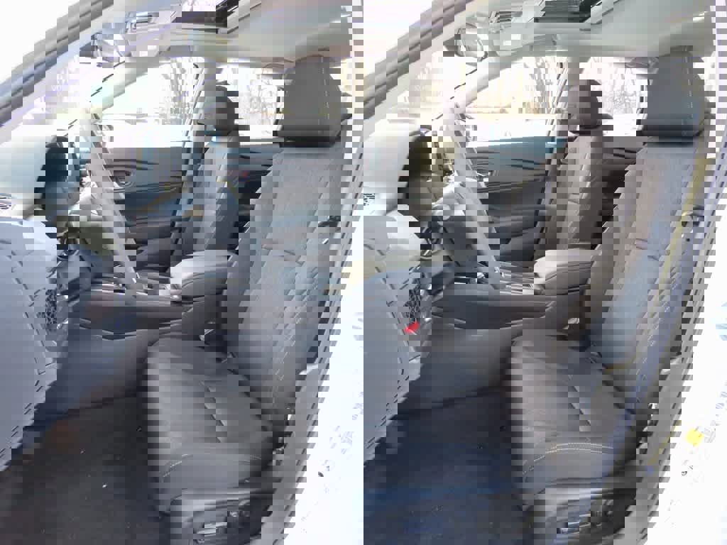 Used 2023 Honda Accord EX image 11