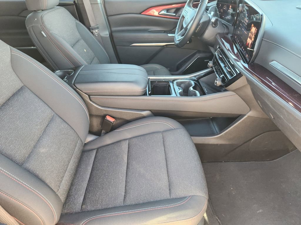 Used 2024 Chevrolet Traverse Z71 w/ Enhanced Driving Package image 15