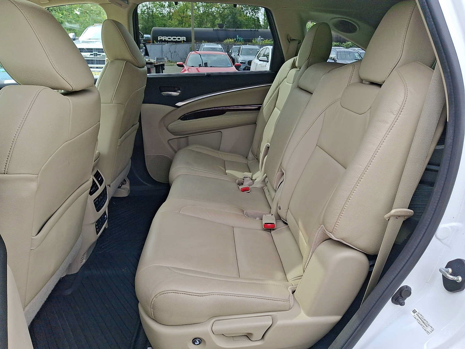 Used 2016 Acura MDX w/ Tech & Entertainment Pkg AWD/4WD image 8