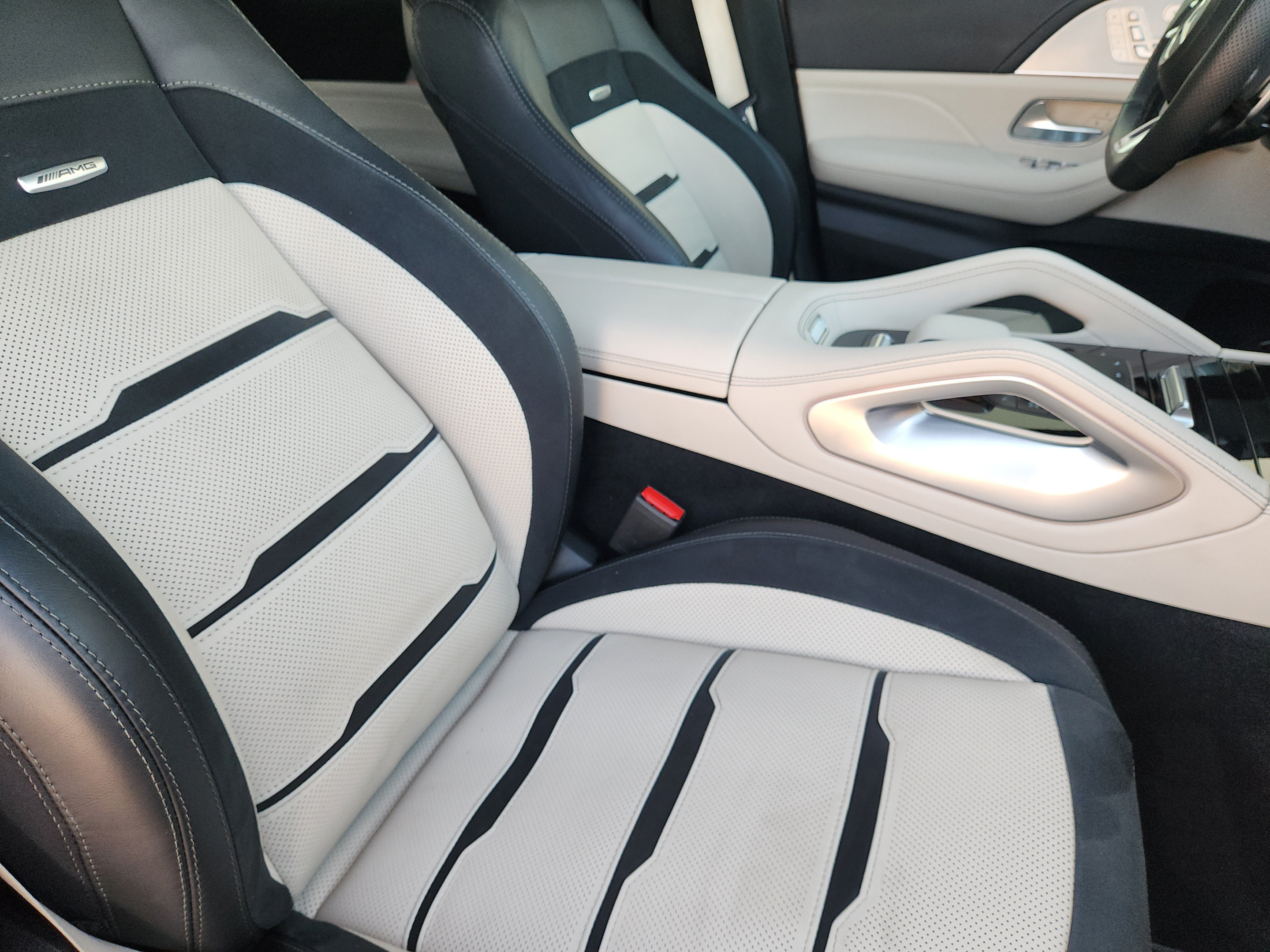 Used 2024 Mercedes-Benz GLE 63 AMG S image 8