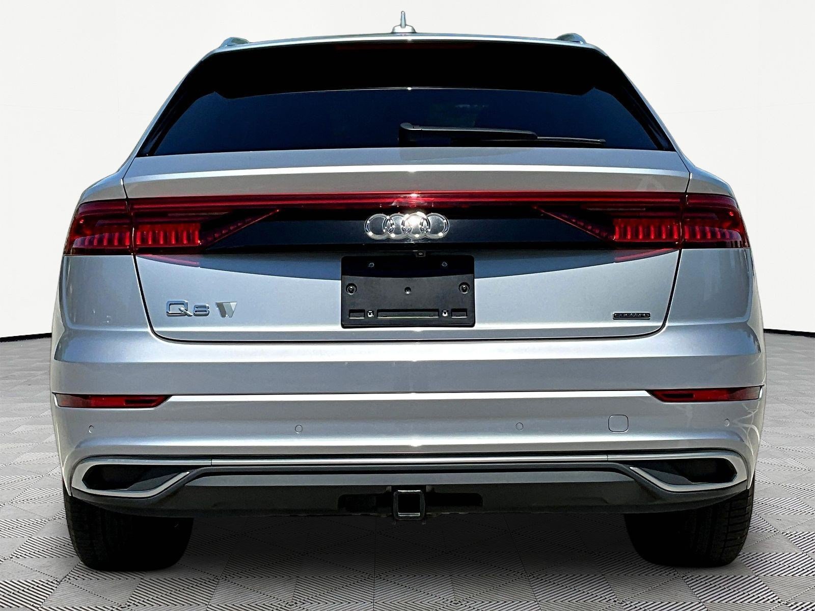 Used 2019 Audi Q8 Premium w/ Convenience Package AWD/4WD image 5