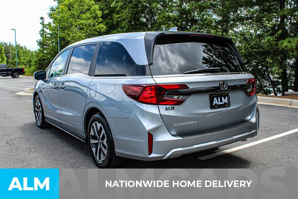 Used 2025 Honda Odyssey EX-L image 4