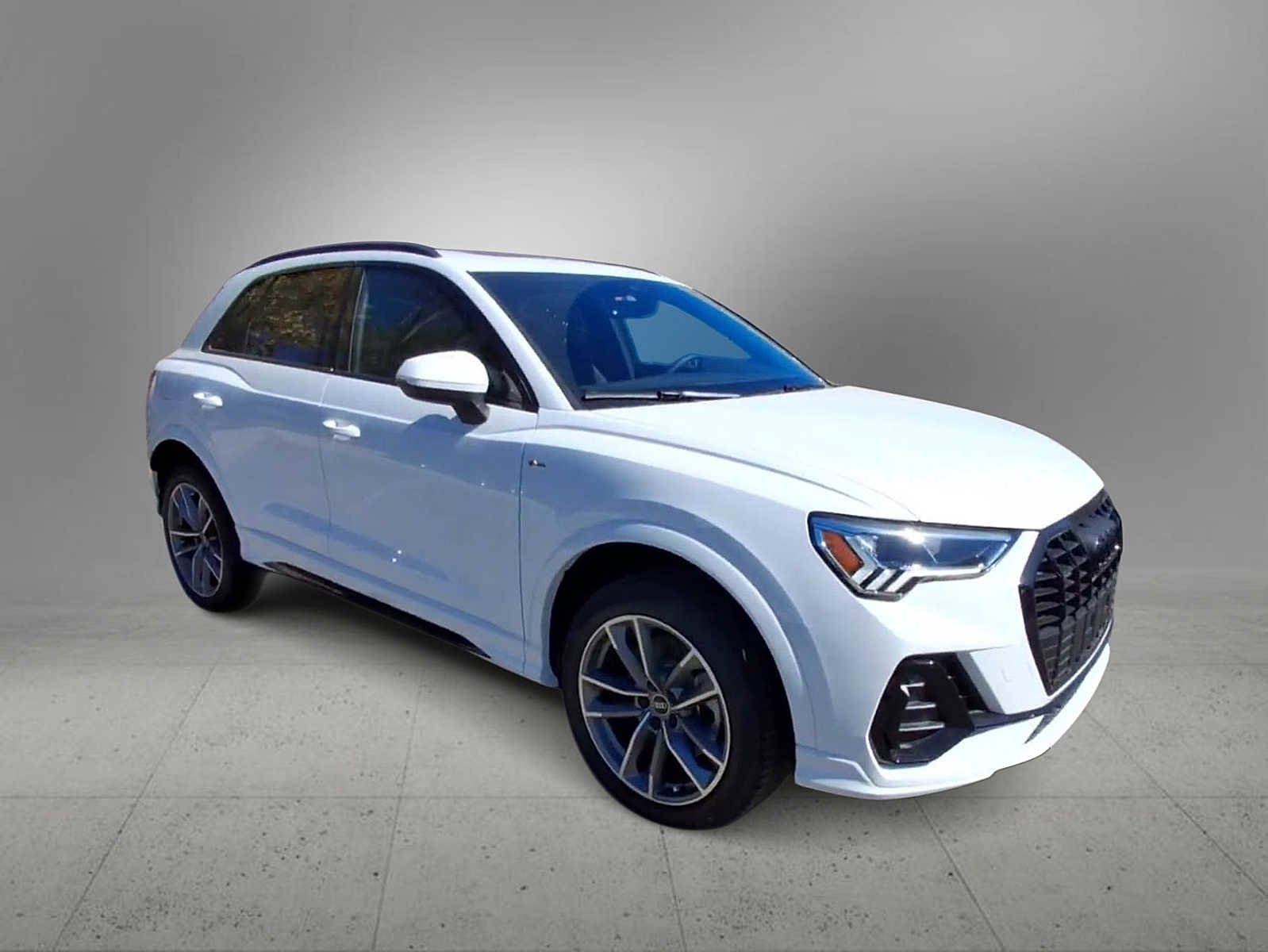 New 2025 Audi Q3 2.0T Premium image 2