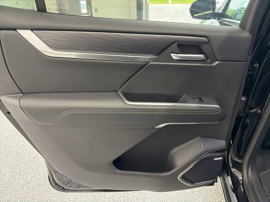 Used 2026 GMC Acadia Elevation FWD image 23