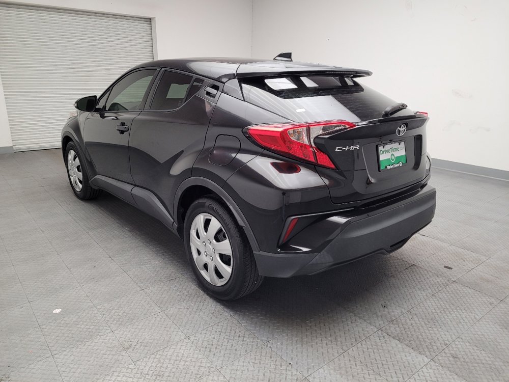 Used 2019 Toyota C-HR LE image 5