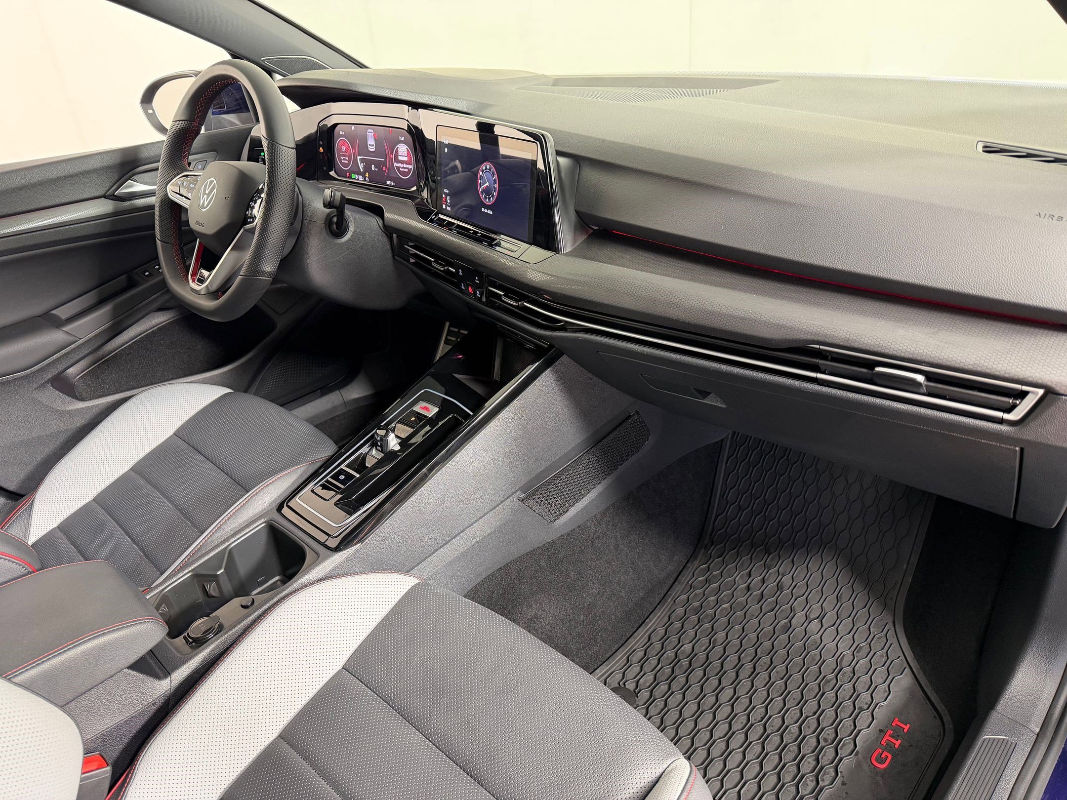 Used 2024 Volkswagen GTI Autobahn image 24