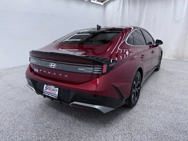Used 2024 Hyundai Sonata SEL FWD image 2