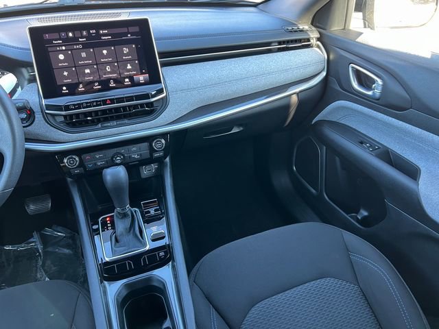Used 2023 Jeep Compass Sport image 30