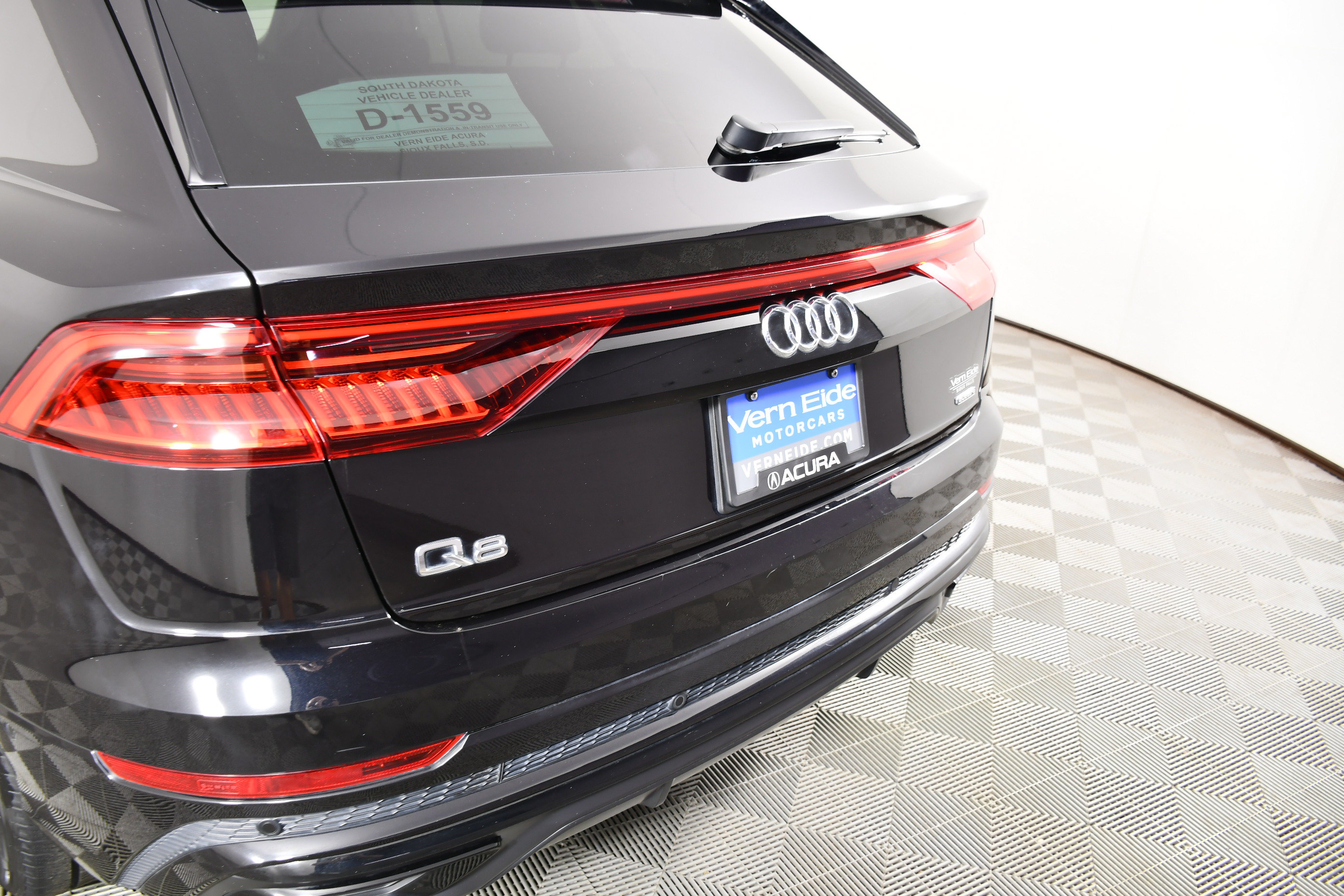 Used 2020 Audi Q8 Premium Plus w/ Premium Plus Package AWD/4WD image 15