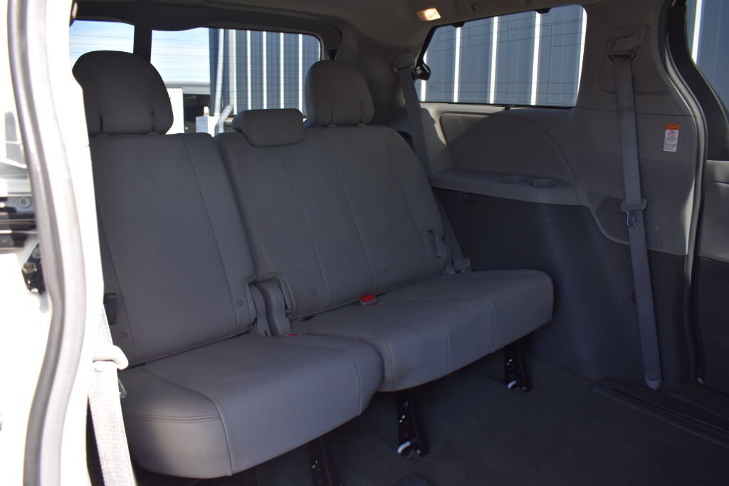 Certified 2016 Toyota Sienna XLE w/ XLE Navigation Package FWD image 23