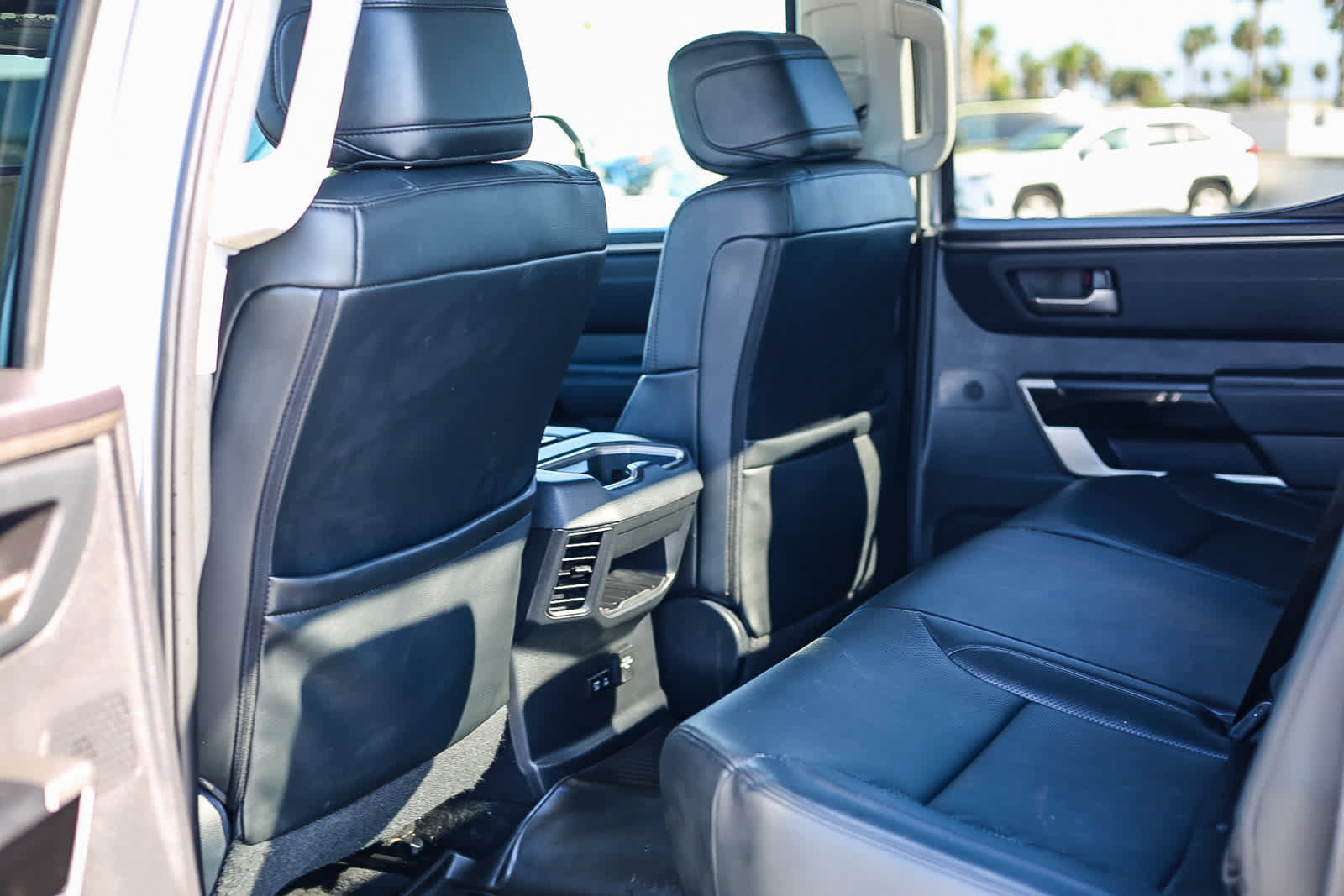 Used 2024 Toyota Tundra Limited AWD/4WD image 18