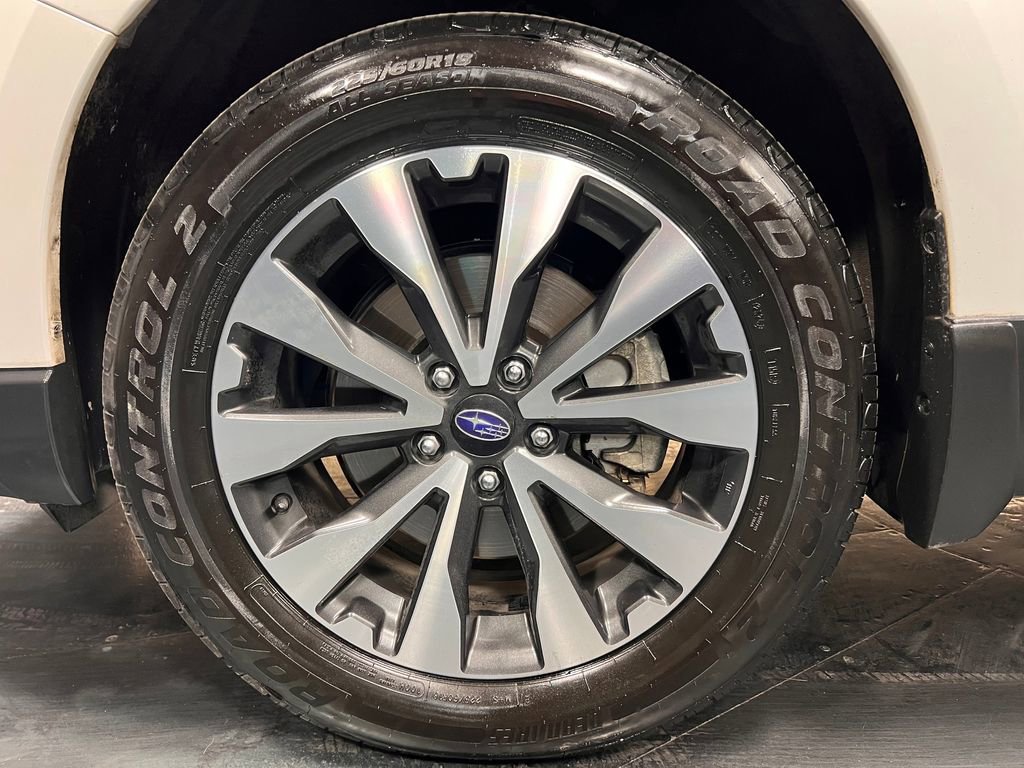 Used 2017 Subaru Outback 2.5i Limited image 31