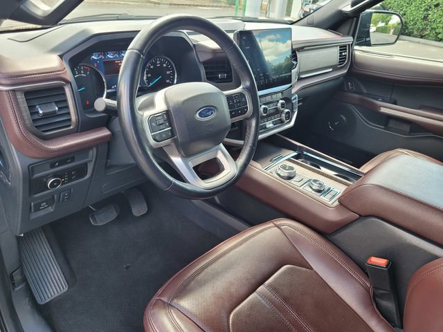 Used 2024 Ford Expedition Limited AWD/4WD image 7