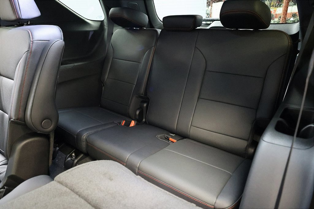 New 2026 Chevrolet Traverse Z71 w/ Driver Confidence Package image 9