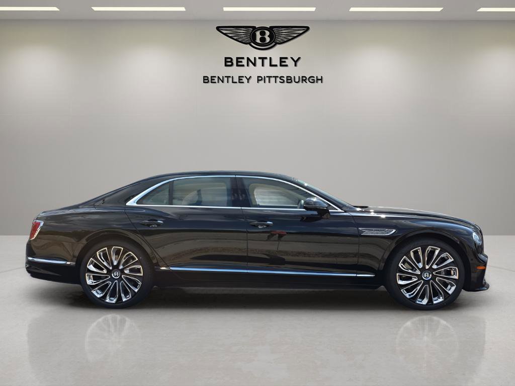 New 2025 Bentley Flying Spur Plug-In Hybrid AWD/4WD image 4