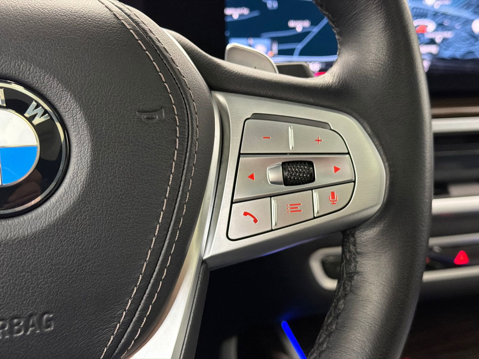 Used 2023 BMW X7 xDrive40i w/ Executive Package image 23