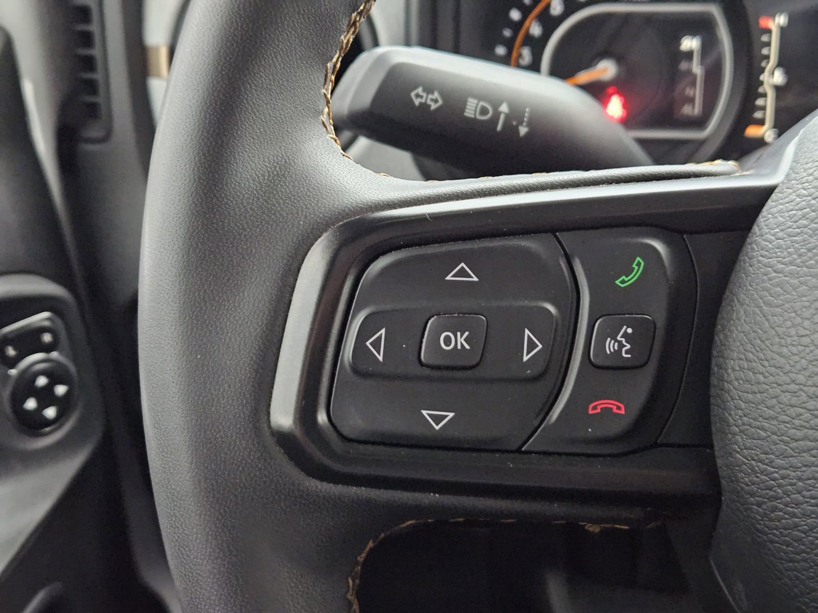 Used 2024 Jeep Gladiator Sport image 26